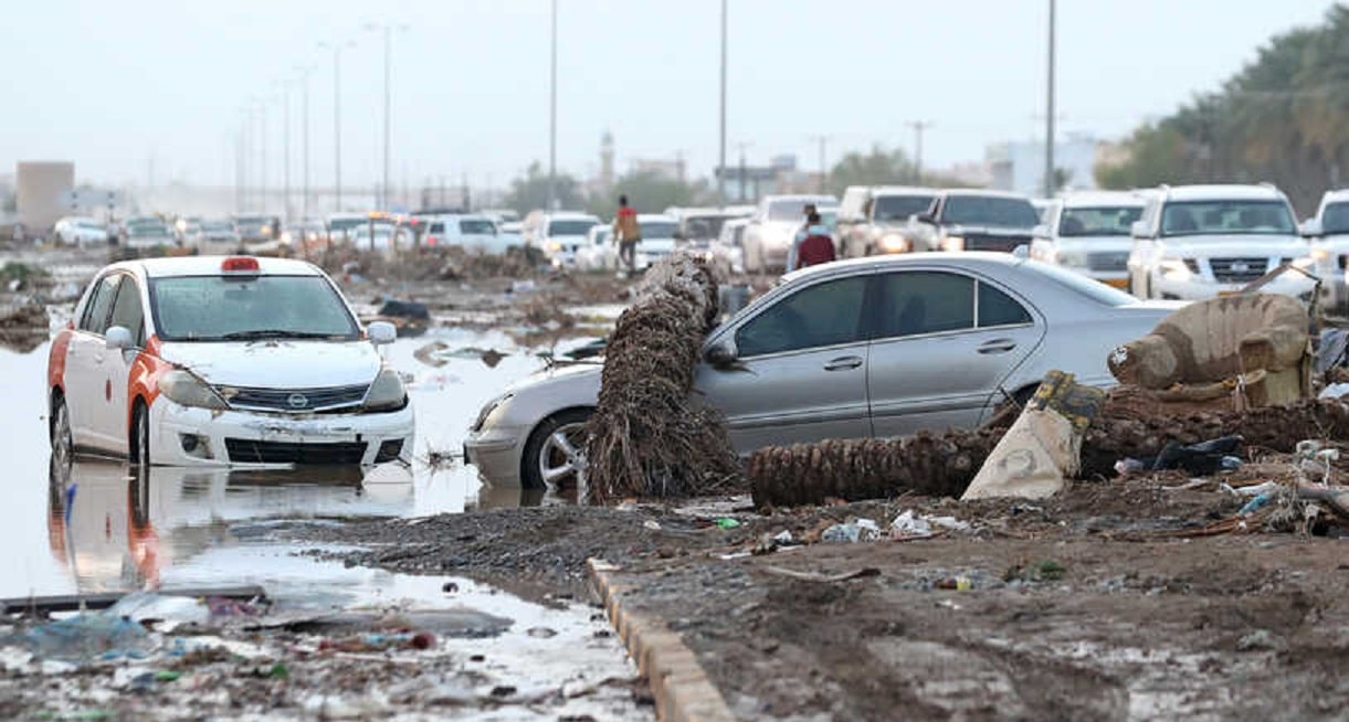 أثار إعصار شاهين الذي ضرب سلطنة عمان