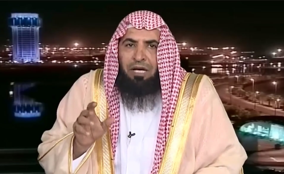 الشيخ السعودي أحمد الغامدي يبرر الانفتاح في السعودية ويقول ان المنكر في الكويت أكثر watanserb.com