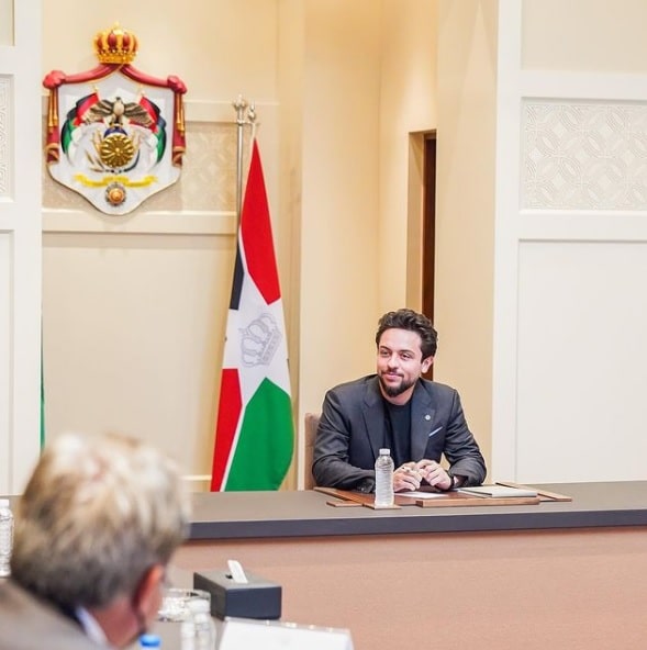 الأمير الحسين بن عبدالله بعد تعافيه من كورونا