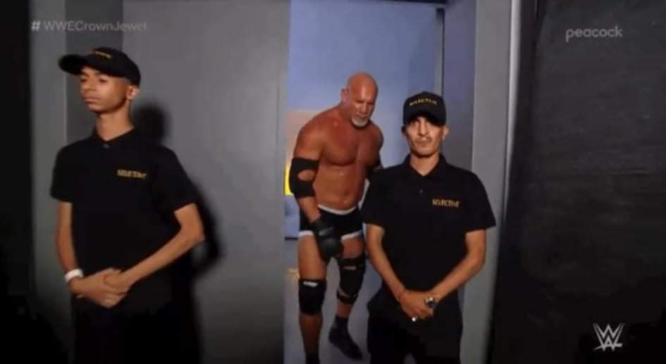 الحراس الخاصين بحماية جولدبيرج بعرض كراون جول watanserb.com