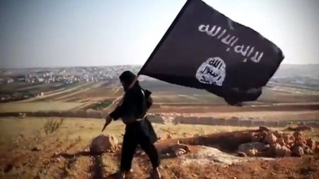 أردنيين ادينوا برفع راية داعش watanserb.com