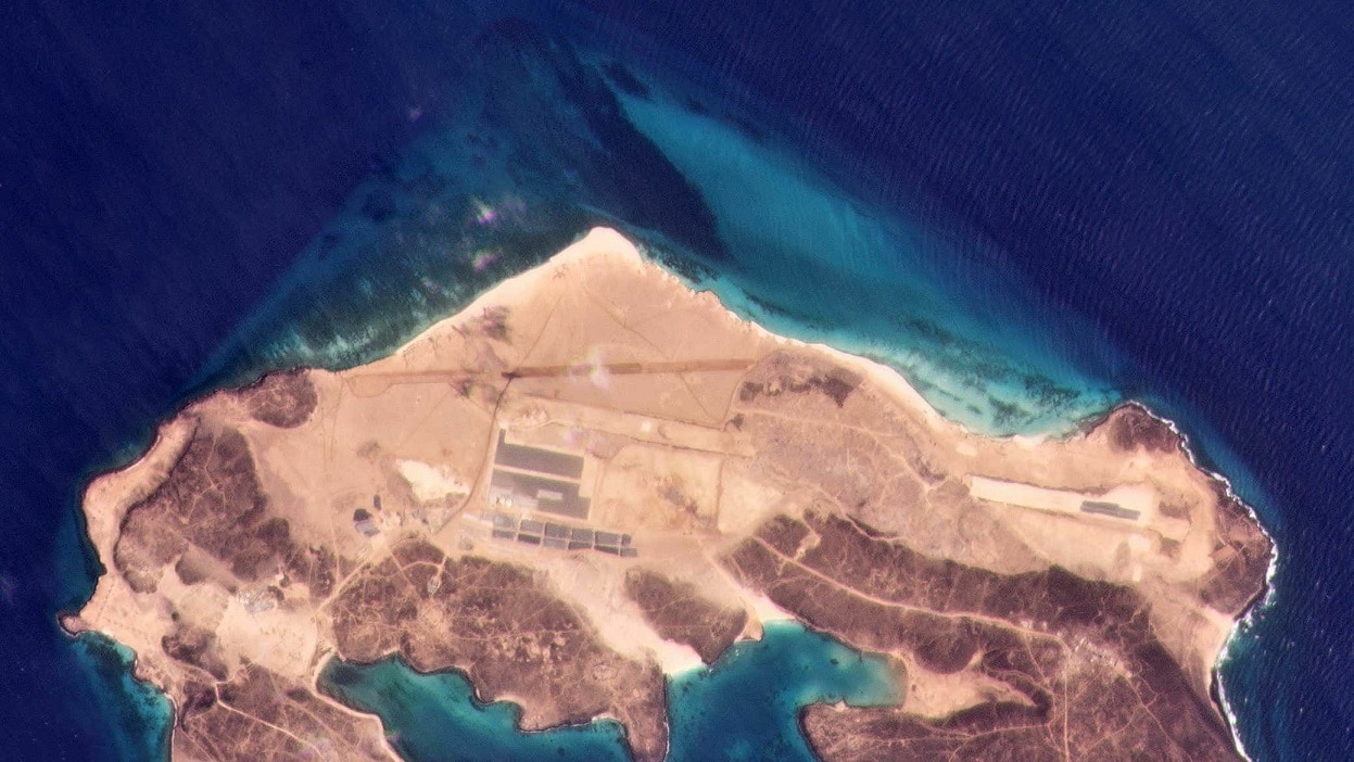 القاعدة الجوية في جزيرة ميون watanserb.com