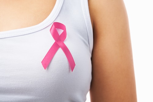 مصابة سرطان الثدي watanserb.com