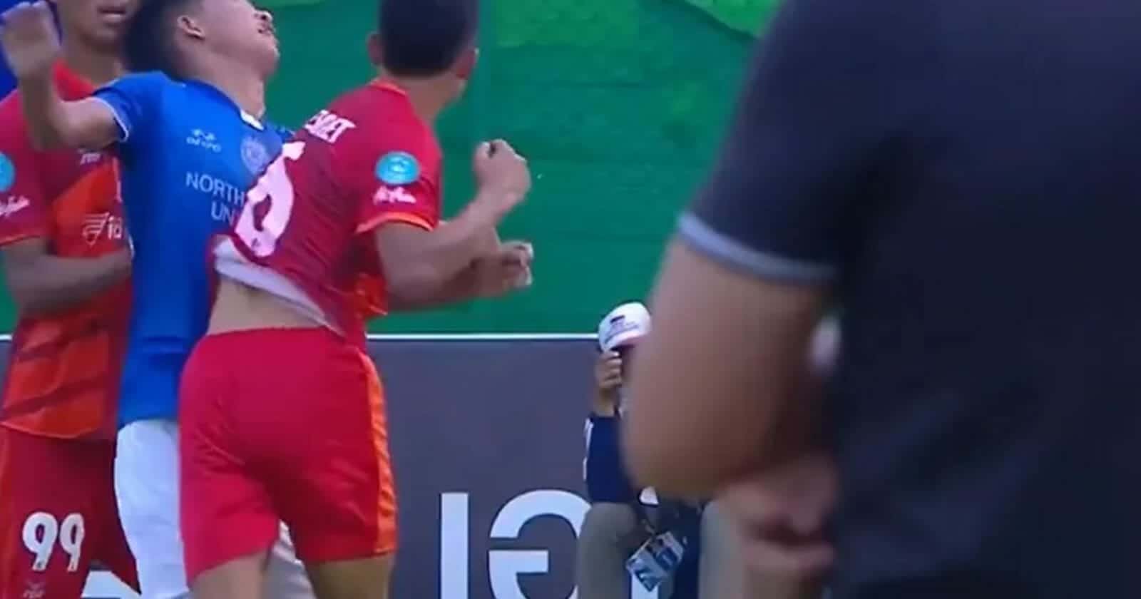 طرد لاعب برازيلي watanserb.com