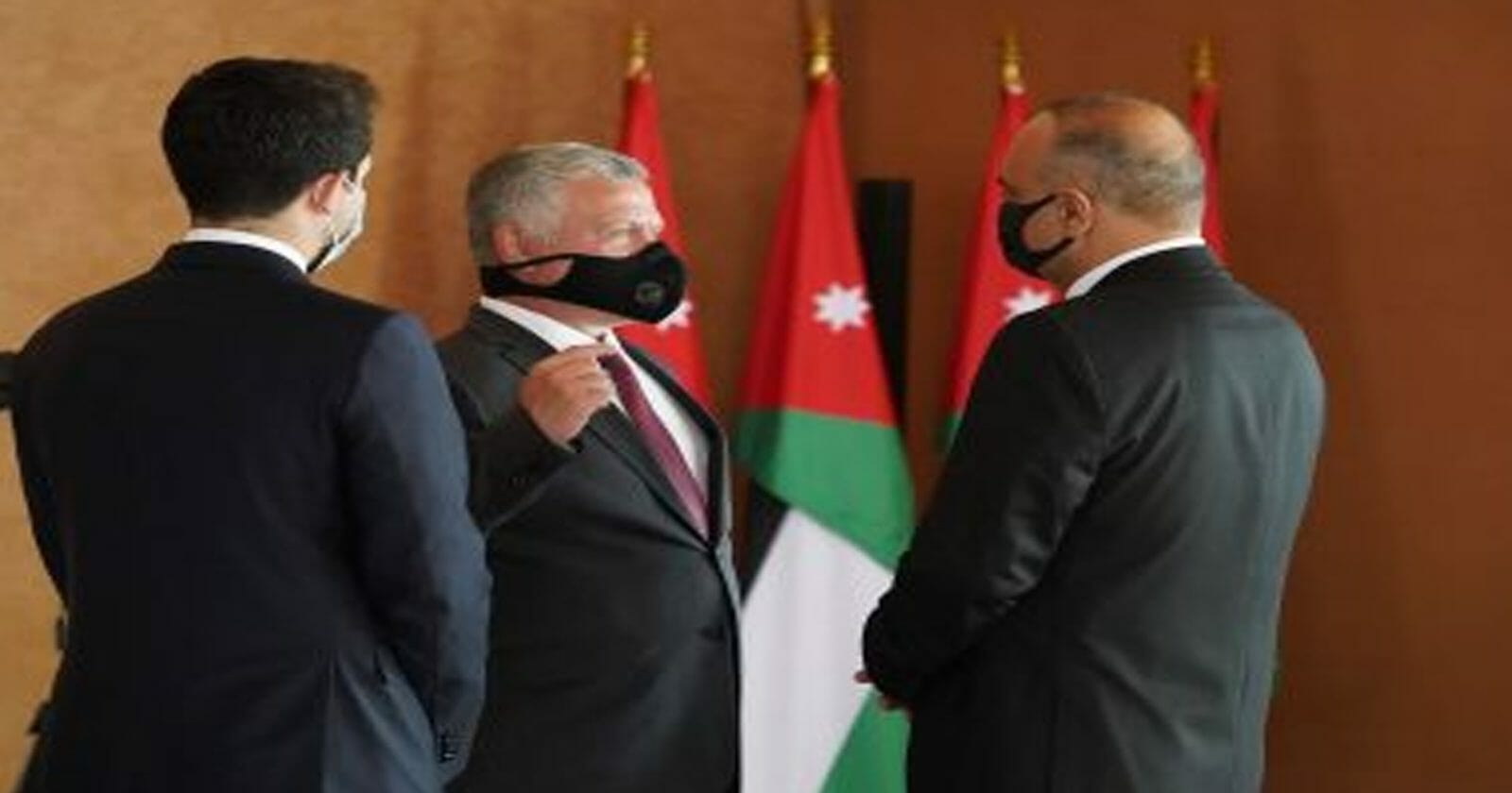 استقالة وزراء الحكومة الأردنية watanserb.com