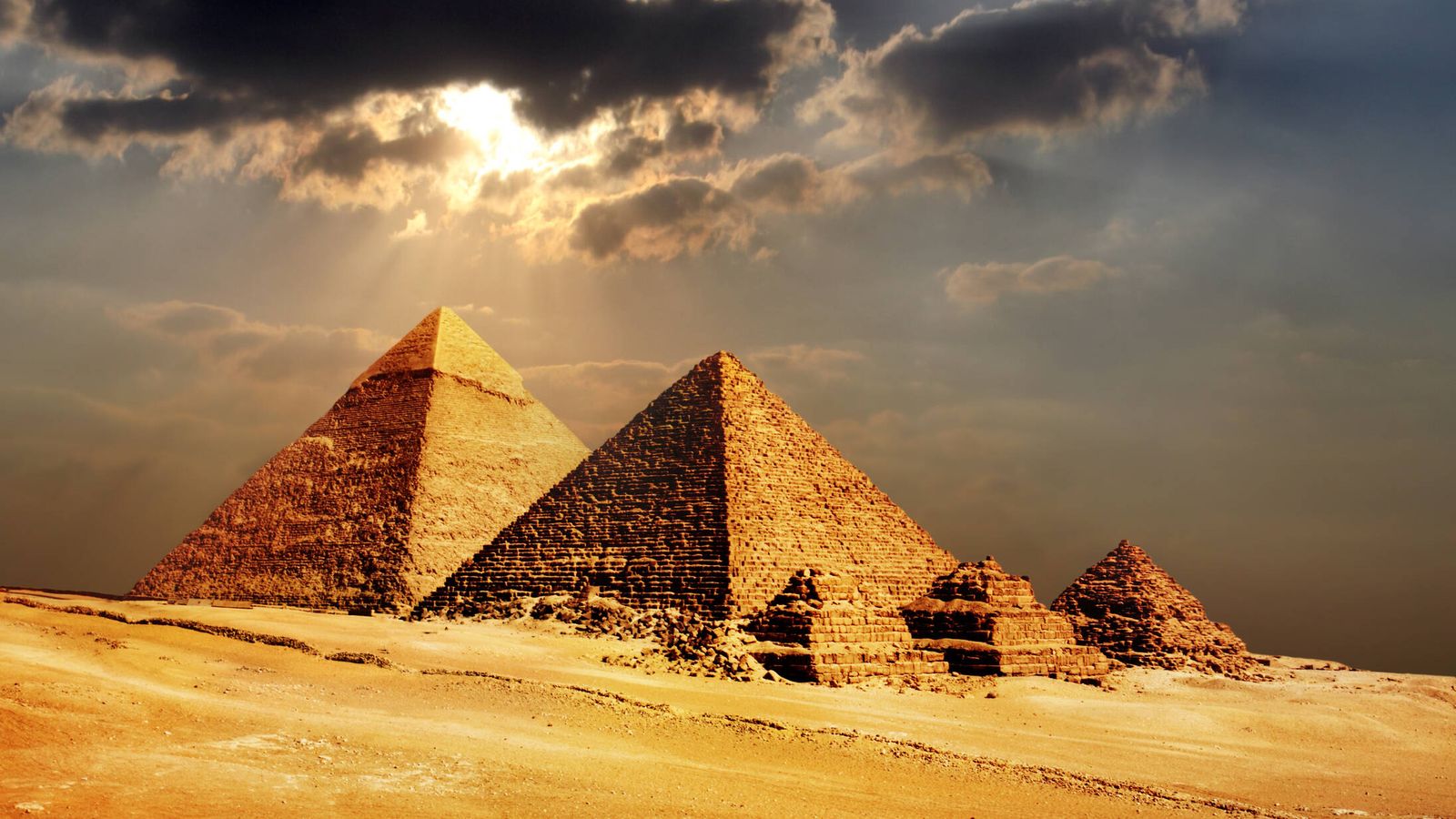 لماذا توقف المصريون عن بناء الأهرامات؟ watanserb.com