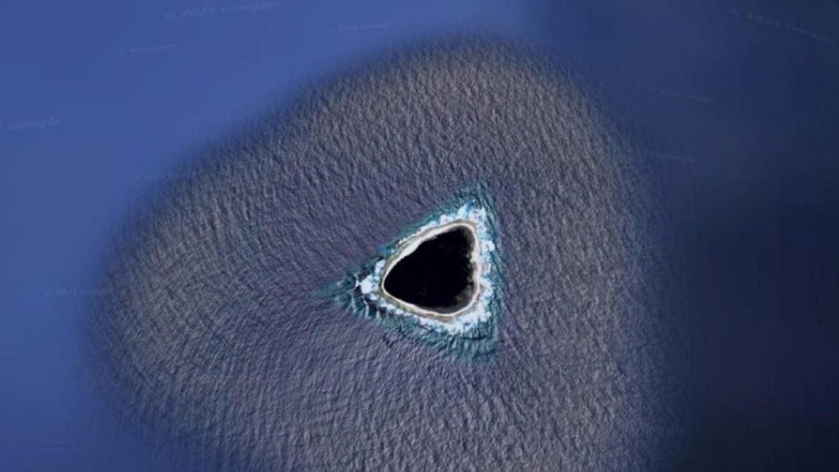 الثقب الأسود تبين أنه جزيرة فوستوك الغير مأهولة https://www.watanserb.com/