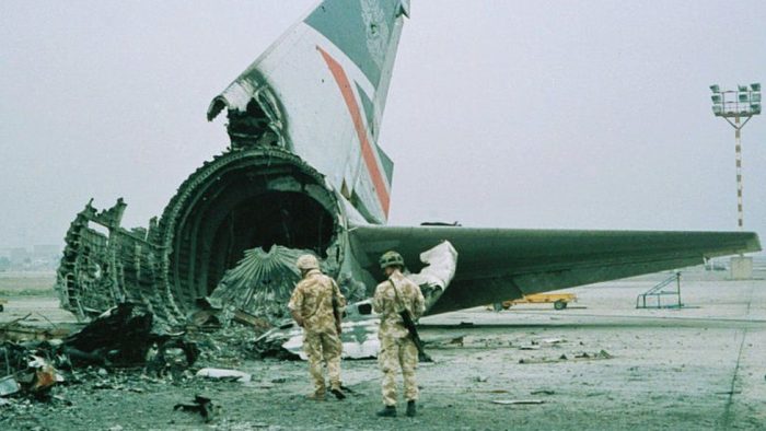 معلومات جديدة عن اعتقال صدام حسين مئات البريطانيين إبان غزو الكويت كانوا على متن طائرة الخطوط الجوية البريطانية watanserb.com
