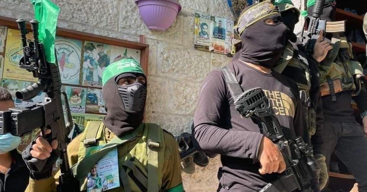 مسلحو حماس بجنازة وصفي كبها يغضبون "عباس" watanserb.com