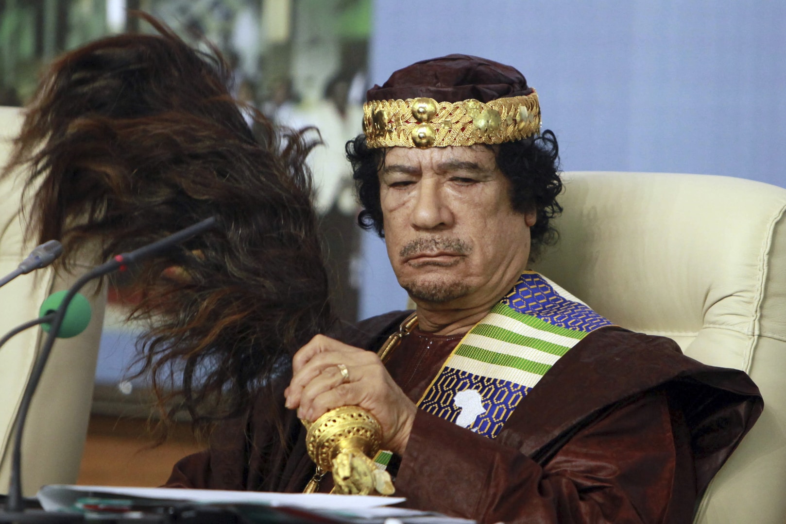 رئيس وزراء ايرنلدا وصف القذافي أنه مجنون watanserb.com