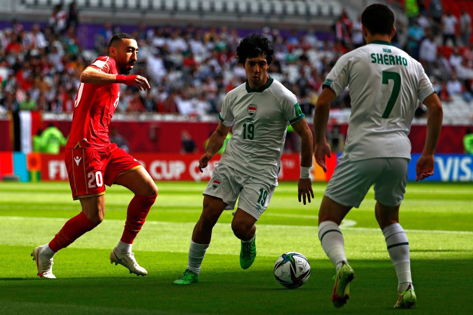مباراة منتخب العراق والبحرين في بطولة كأس العرب 2021 watanserb.com