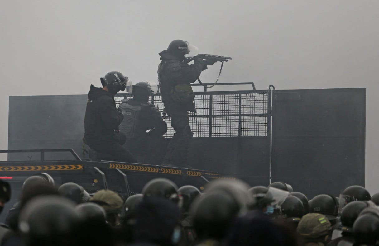 العثور على 3 ضباط مقطوعي الرأس خلال احتجاجات كازاخستان watanserb.com
