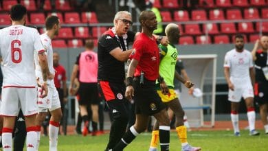 الزامبي جاني سيكازوي يعود إلى التحكيم بعد فضيحة مباراة تونس ومالي في كأس أمم أفريقيا watanserb.com