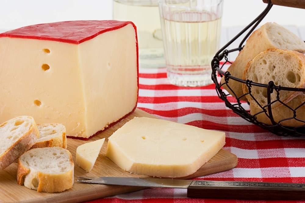 احذر من تناول الجبنة كل يوم وإلا هذا ما سيحدث لجسدك! watanserb.com