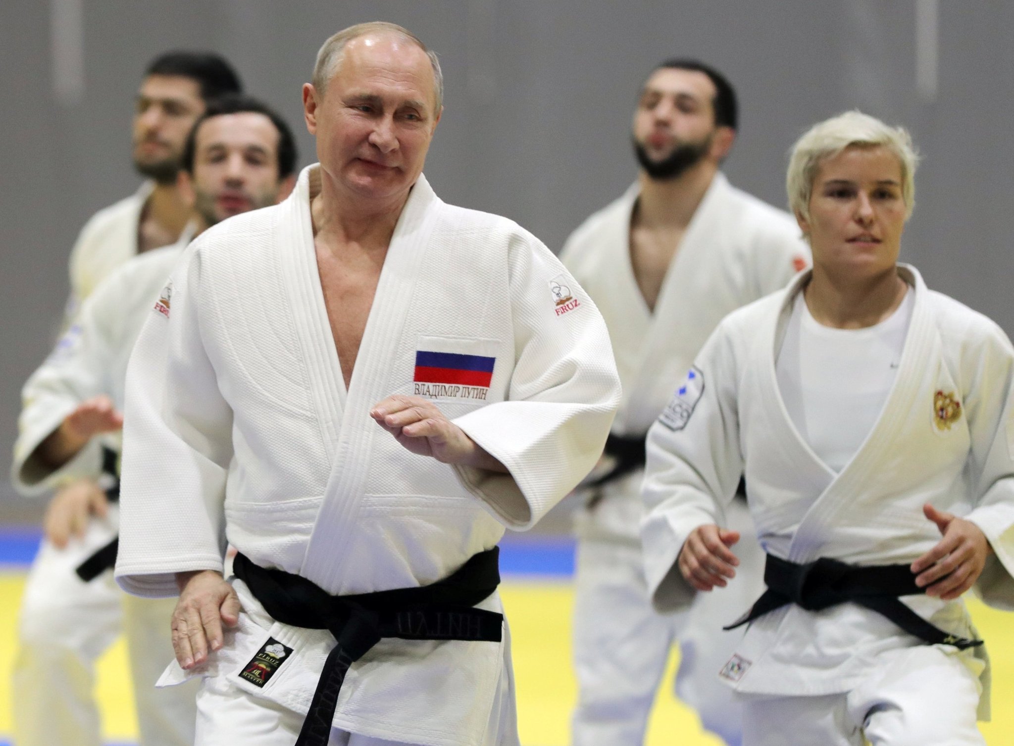 تعليق الرئاسة الفخرية للرئيس بوتين في رياضة الجودو الدولية watanserb.com