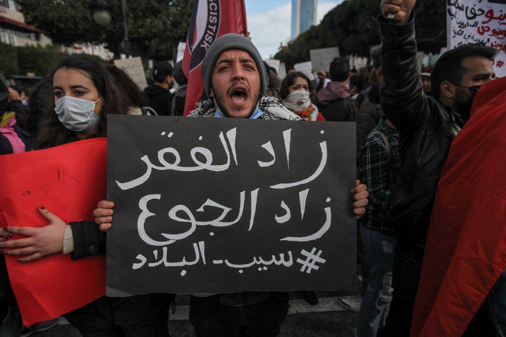 تونس تواجه شبح الإفلاس watanserb.com