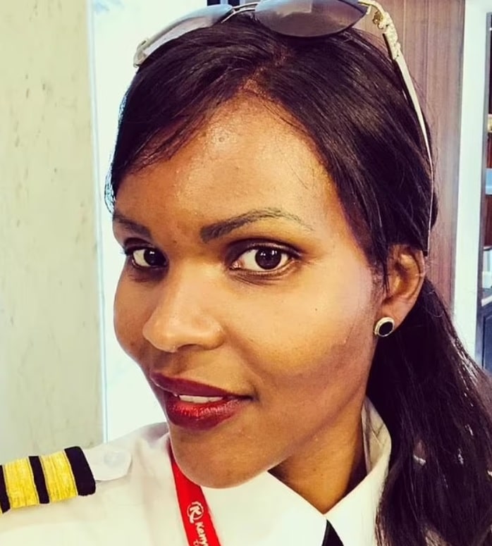 روث كاروري - طيار الخطوط الجوية الكينية