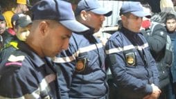 فريق انقاذ الطفل ريان يدخل النفق watanserb.com