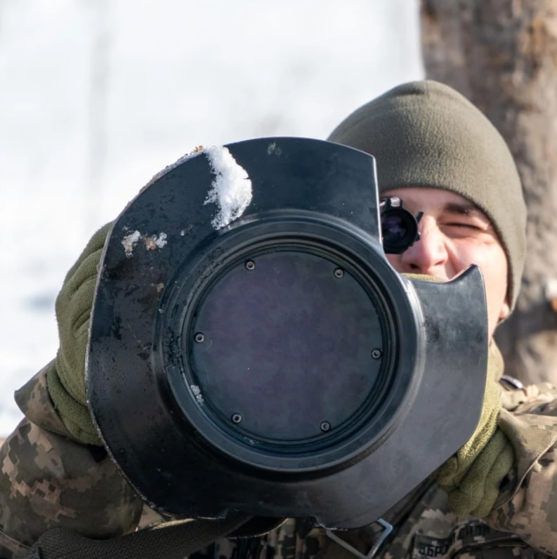 دول عديدة قدمت لأوكرانيا قاذفات صواريخ محمولة مضادة للدبابات 