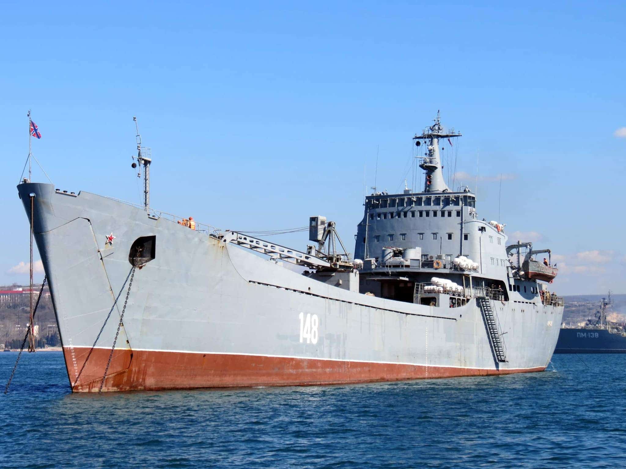 تدمير البحرية الأوكرانية سفينة إنزال روسية watanserb.com
