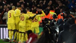 ليفربول يفوز على أرسنال ويصارع مانشستر سيتي على الصدارة watanserb.com