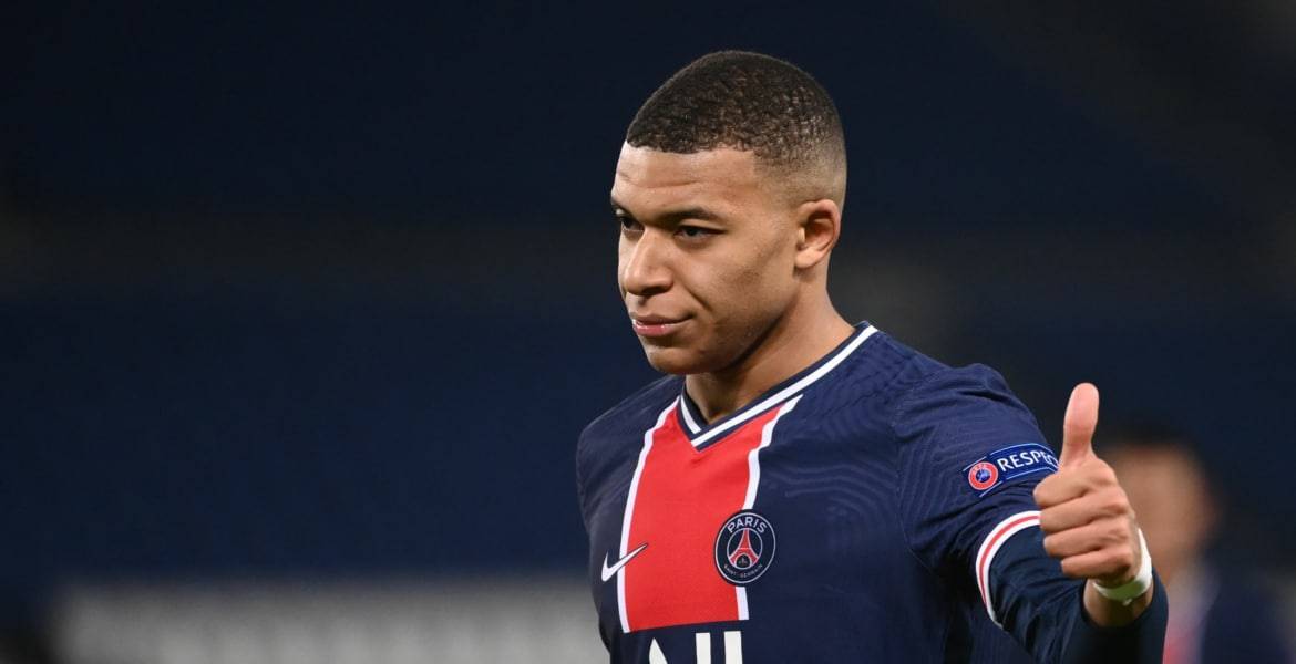 باريس سان جيرمان يوضح حقيقة عرض مبابي الخيالي watanserb.com