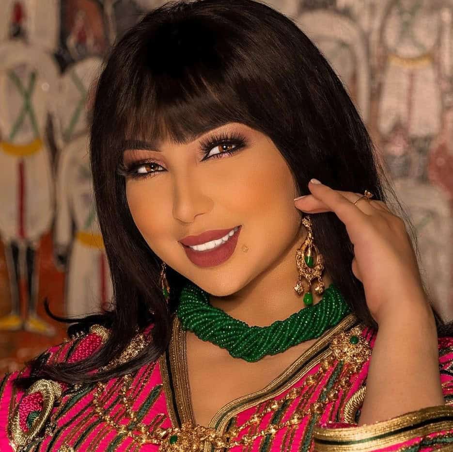 كيف حولت دنيا القفطان المغربي من لباس ساتر إلى مثير! (شاهد) watanserb.com