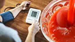 عصير الطماطم وضغط الدم watanserb.com