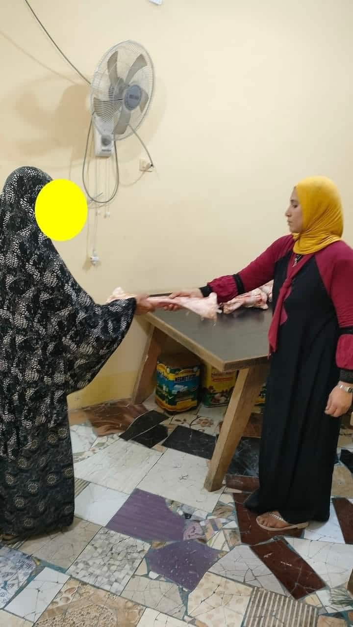 جمعية توزع عظام مواشي