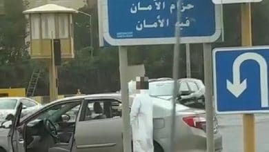 الكويت.. القبض على شاب بسبب فعلته المشينة بالشارع أمام الجميع في نهار رمضان! (فيديو) watanserb.com