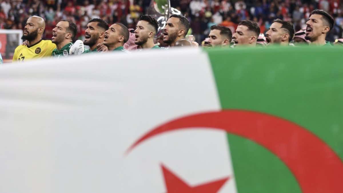 الفيفا يلغي حجز التذاكر المدفوعة الخاصة بمباريات المنتخب الجزائري في كأس العالم watanserb.com