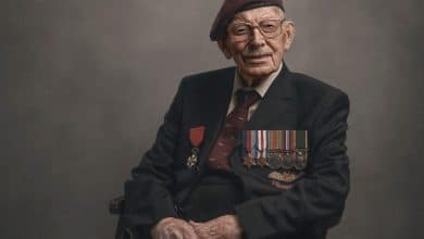 دينزيل كوبر محارب من الحرب العالمية الثانية watanserb.com