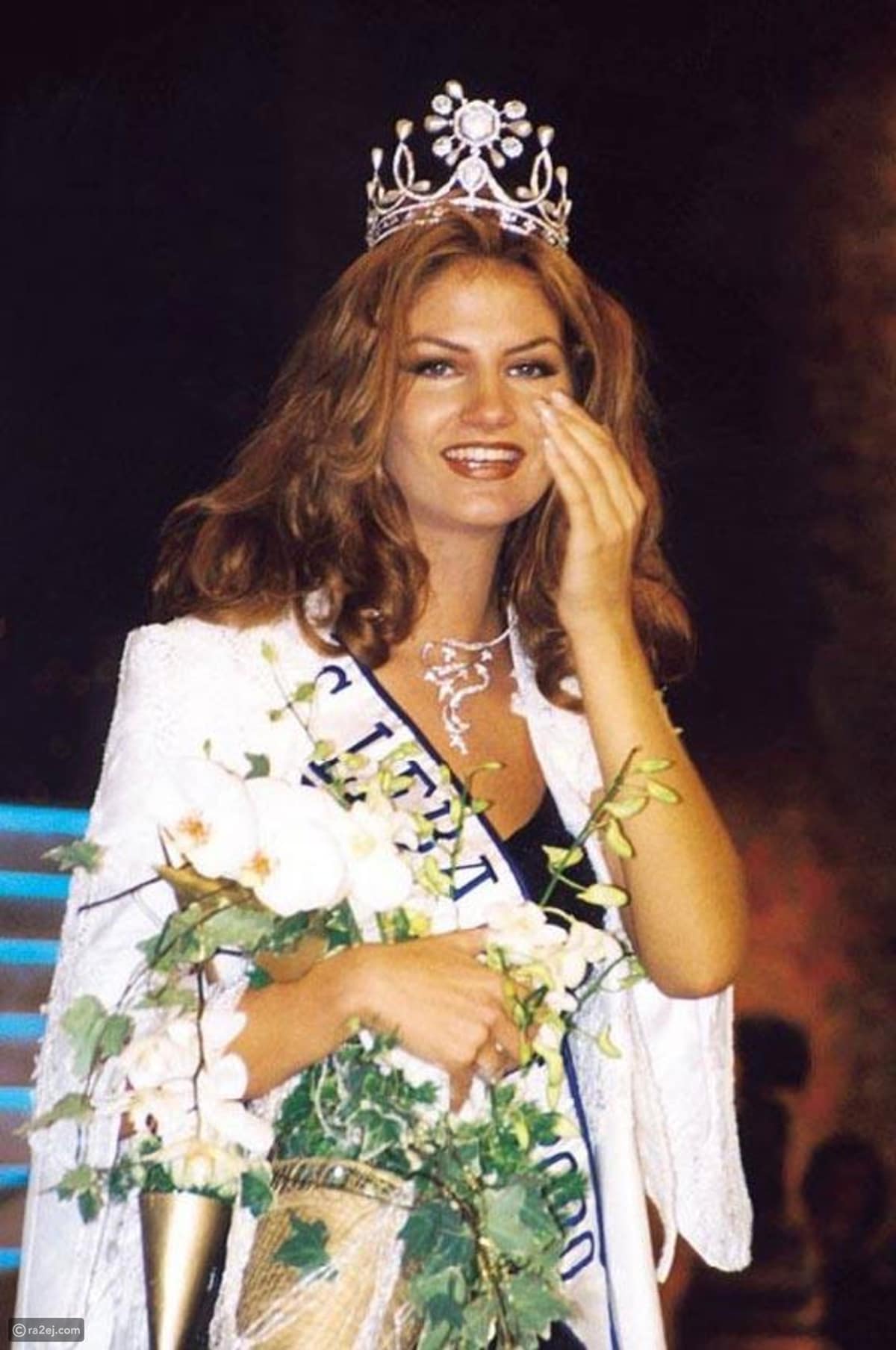 تتويج ساندرا رزق ملكة جمال لبنان في يوم 22 سبتمبر 2000