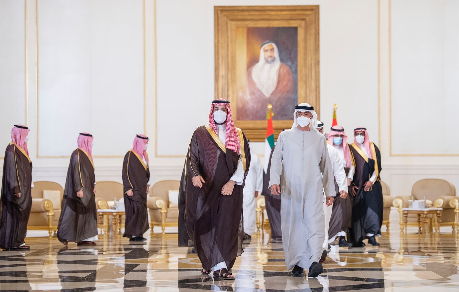 محمد بن سلمان يعزي بوفاة الشيخ خليفة بن زايد رئيس الإمارات