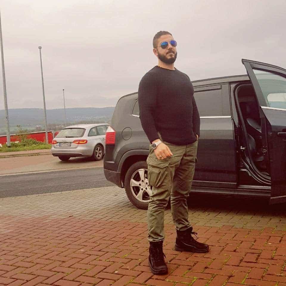 لاجئ شبيح في ألمانيا watanserb.com