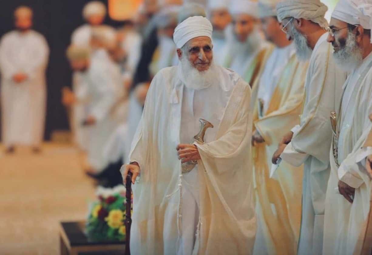 مفتي سلطنة عمان الشيخ أحمد بن حمد الخليلي watanserb.com
