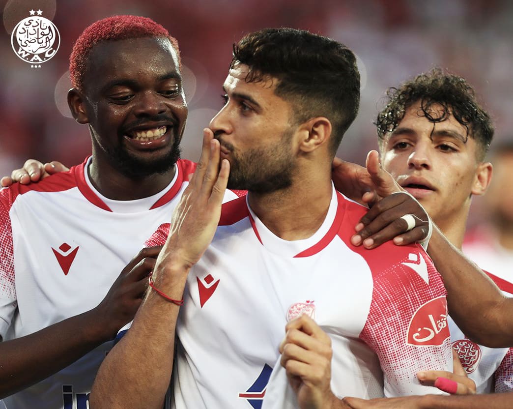 الوداد يتوج بلقب الدوري المغربي بعد تعادله مع المولودية watanserb.com