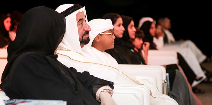 زوجة حاكم الشارقة و ضاحي خلفان watanserb.com