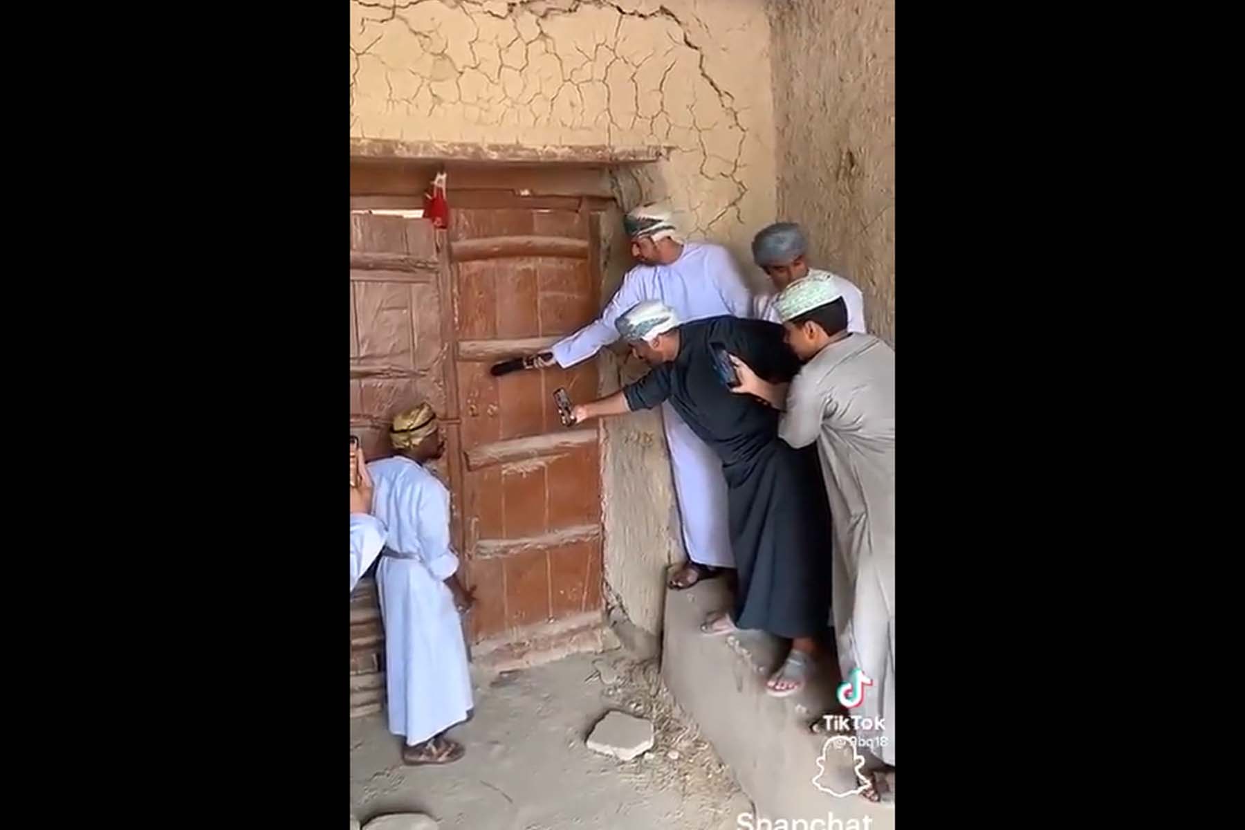 بيت مهجور في سلطنة عمان watanserb.com