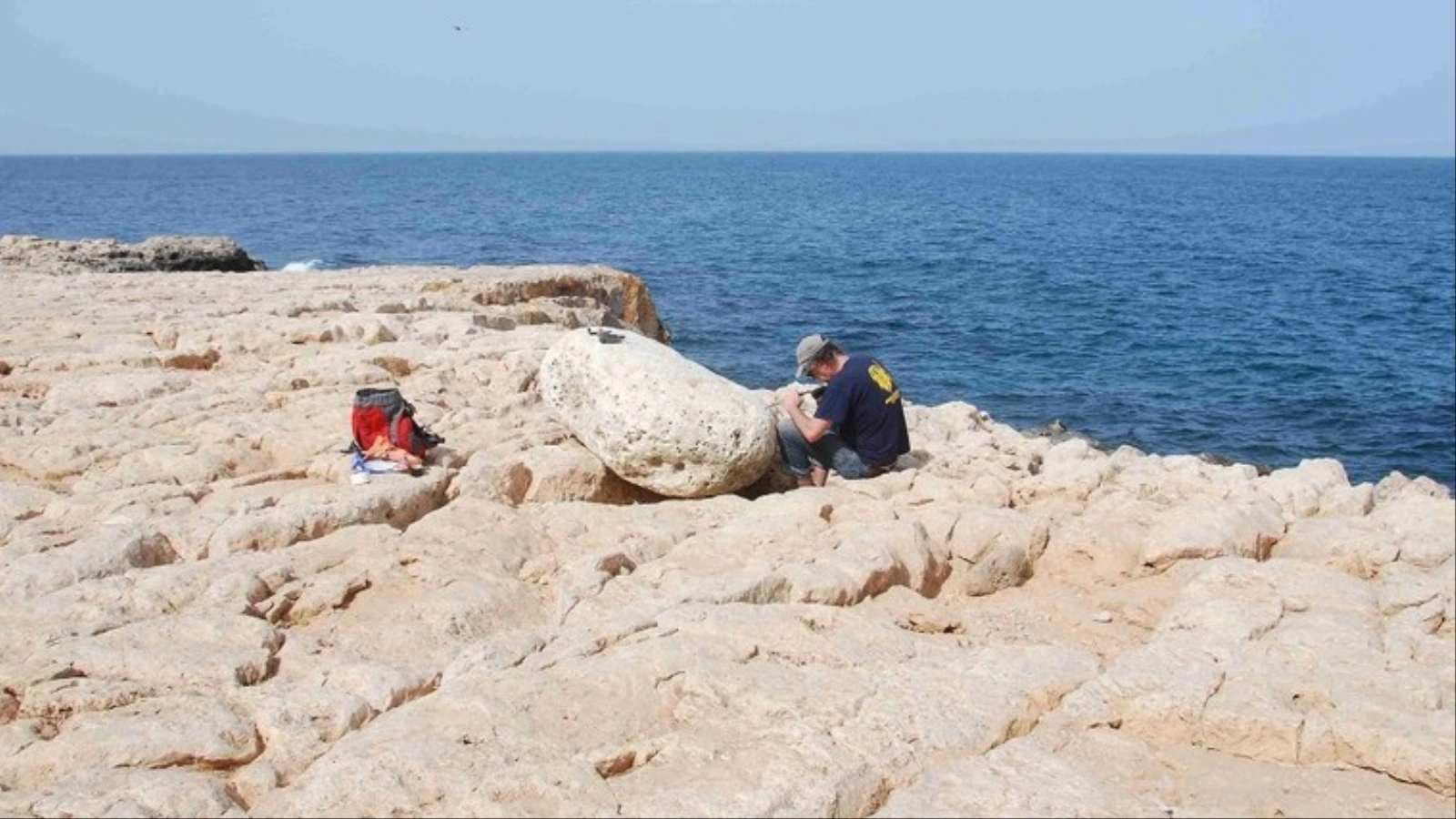 تعرض سلطنة عمان تسونامي watanserb.com