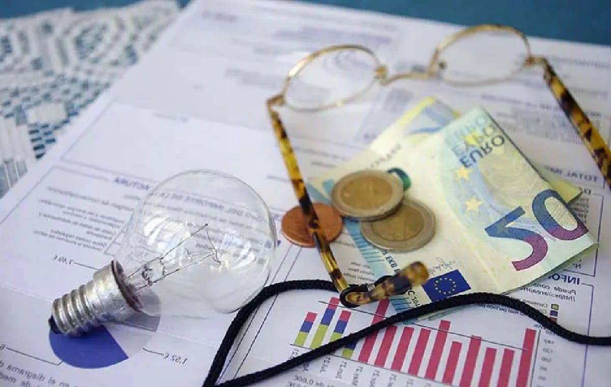 توفير الطاقة الكهربائية