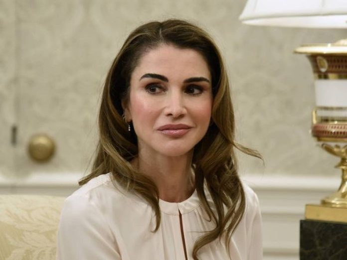 الملكة الأكثر جاذبية .. الملكة رانيا زوجة ملك الأردن watanserb.com