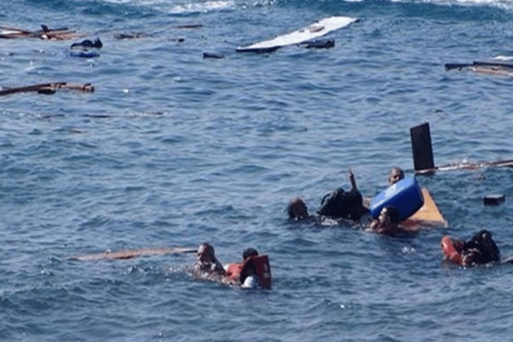 غرق المهاجرين في تونس watanserb.com