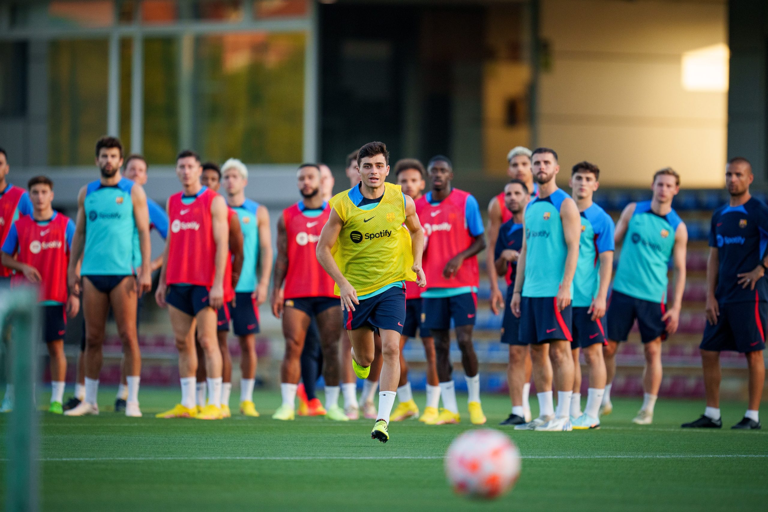 تشكيلة برشلونة أمام رايو فاليكانو في الدوري الإسباني watanserb.com