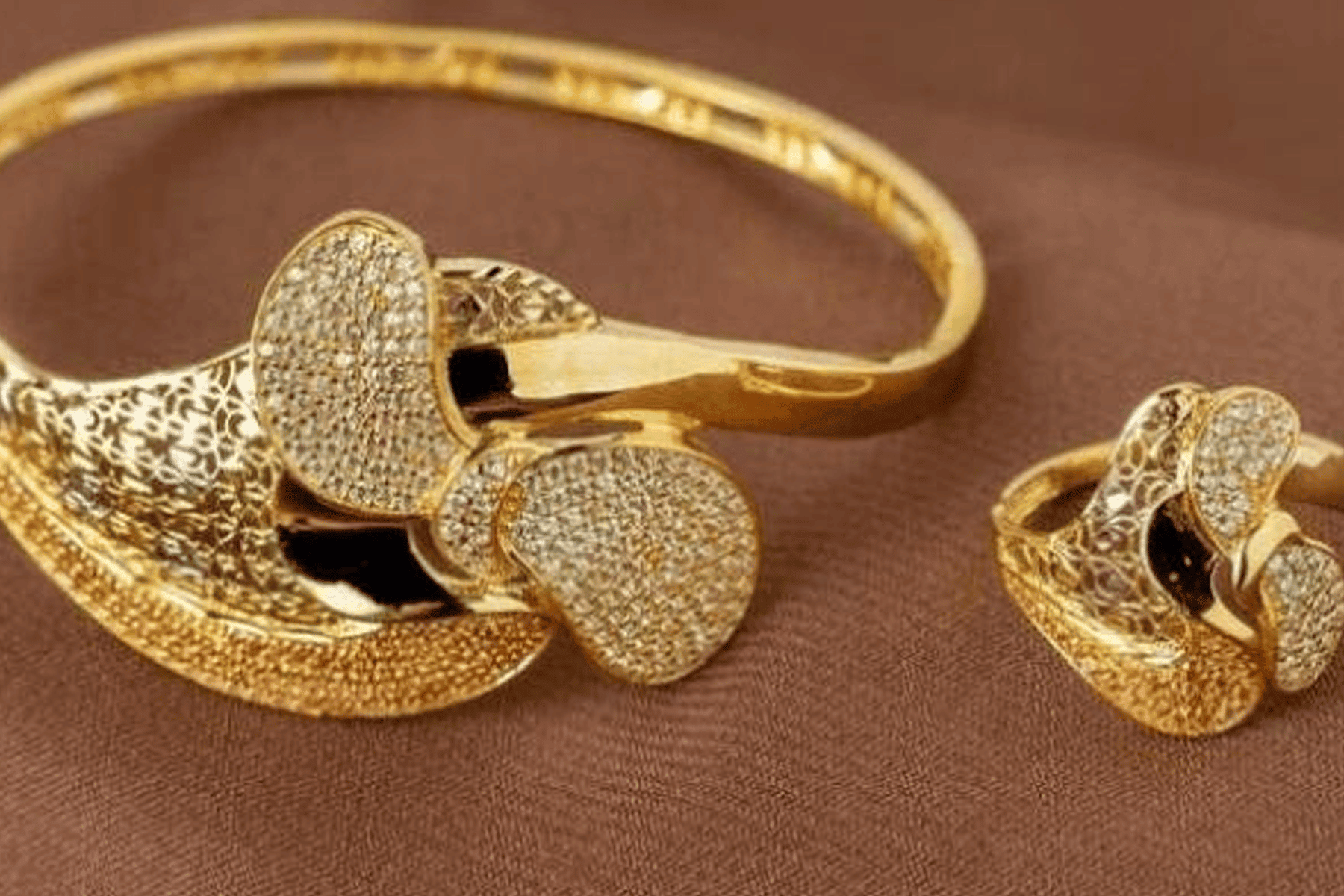 سعر الذهب في سلطنة عمان watanserb.com