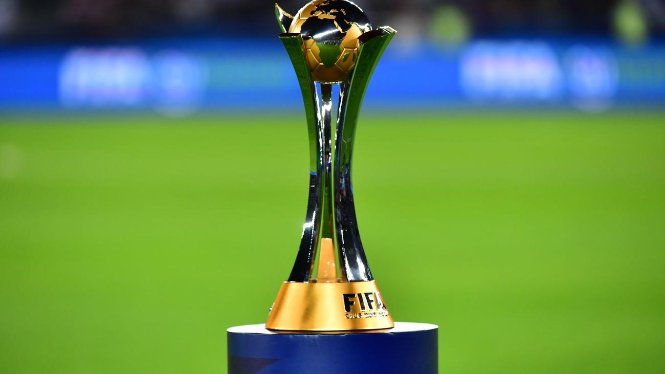 الفيفا وأزمة تنظيم كأس العالم للأندية 2022 watanserb.com