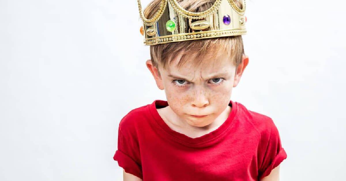 الحماية المفرطة للطفل من قبل الوالدين تضر بشخصيته watanserb.com