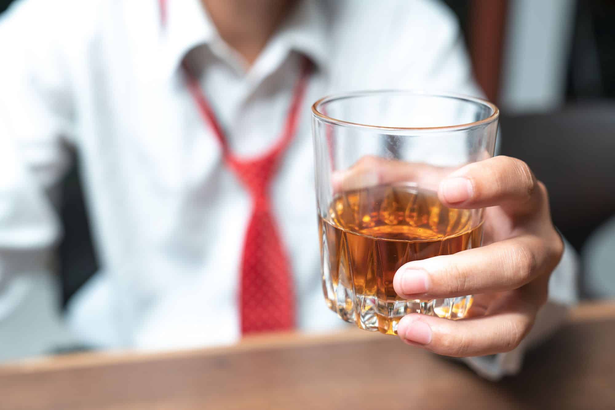 المشروبات الكحولية تزيد من مخاطر السكتة الدماغية