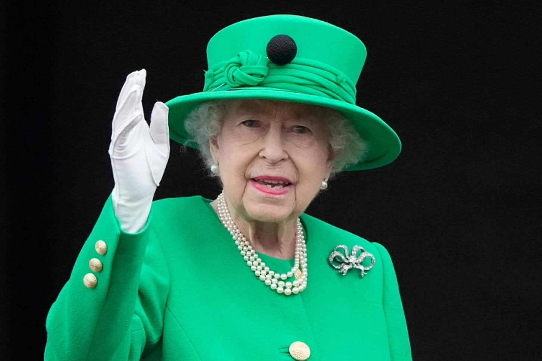 الملكة إليزابيث الثانية watanserb.com