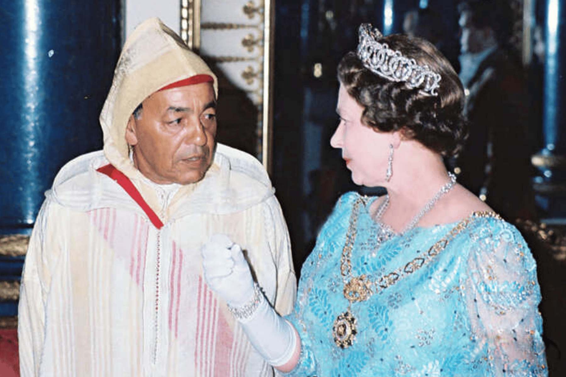 الملكة إليزابيث والحسن الثاني watanserb.com
